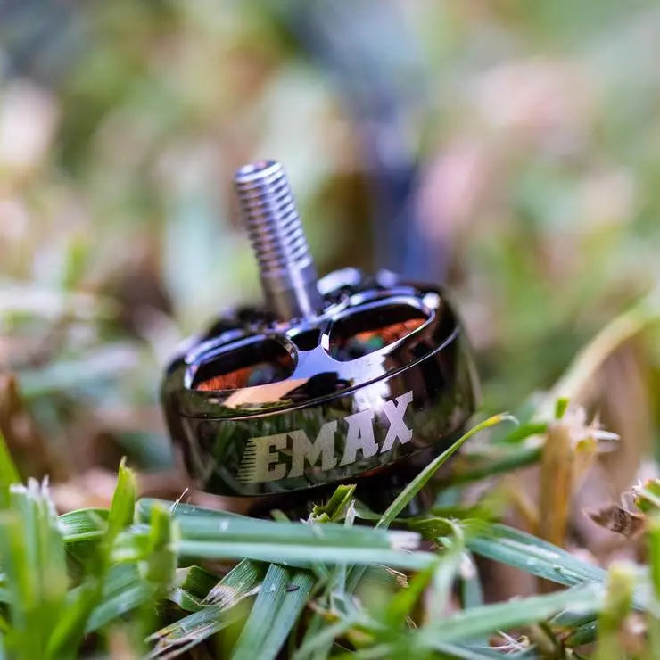 Emax ECO II Series 2207 (1700KV/ 1900KV/ 2400KV) Emax model